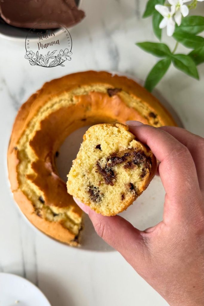 Zachte Chocolade Ringcake met Restjes van Paaseieren: Geen Verspilling, Volle Smaak