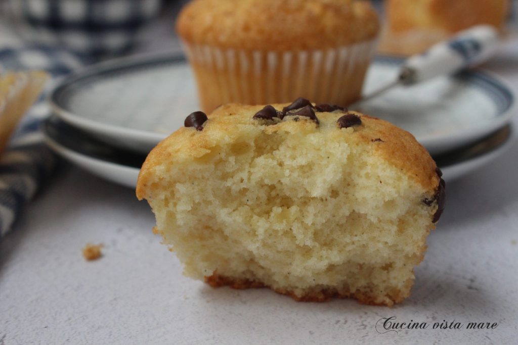 Zachte muffolini Keuken met uitzicht op zee