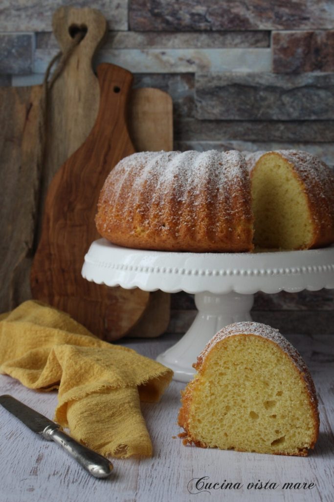 Zachte sinaasappelcake Keuken met zeezicht