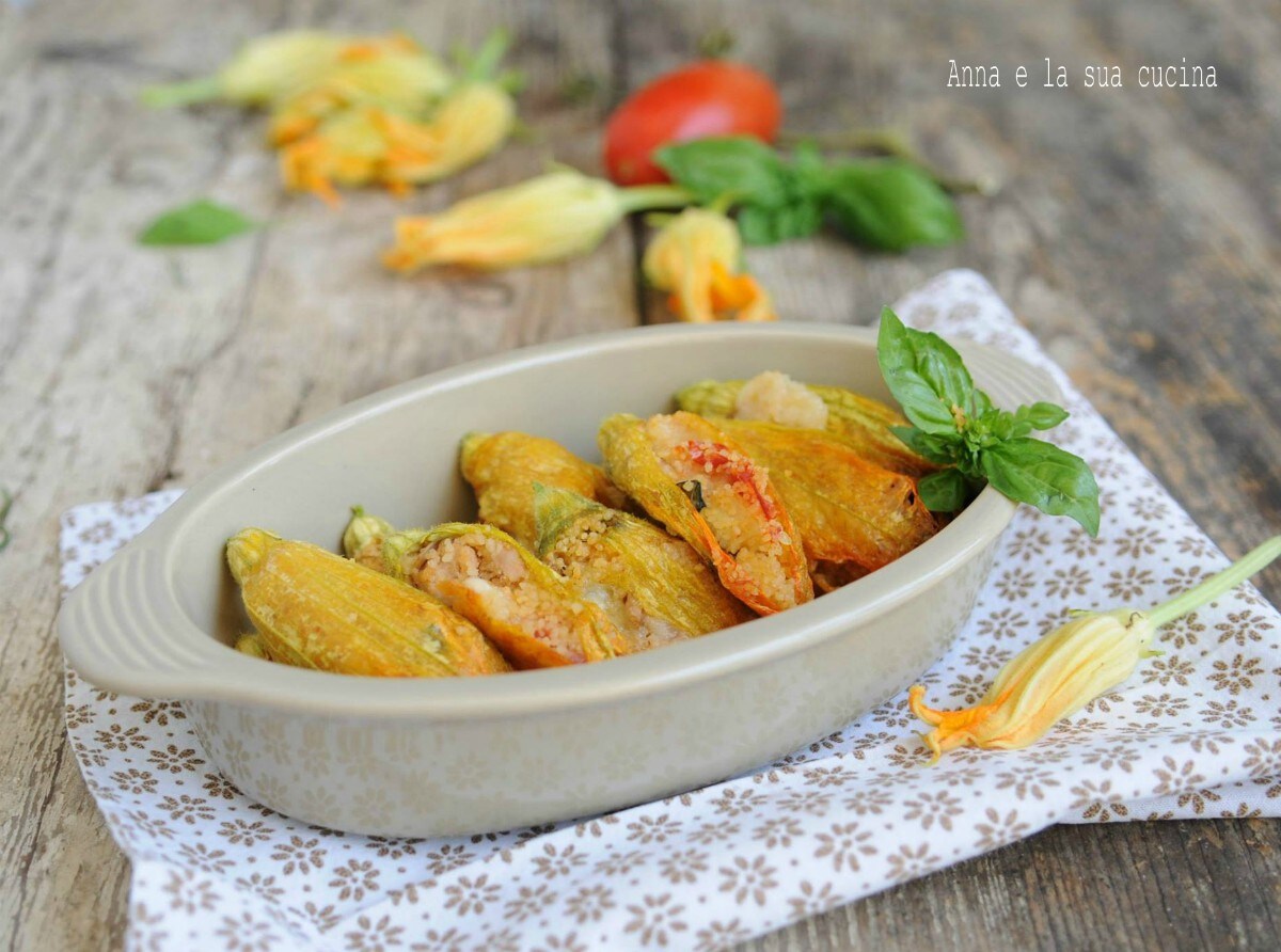 Gevulde courgettebloemen met couscous uit de oven
