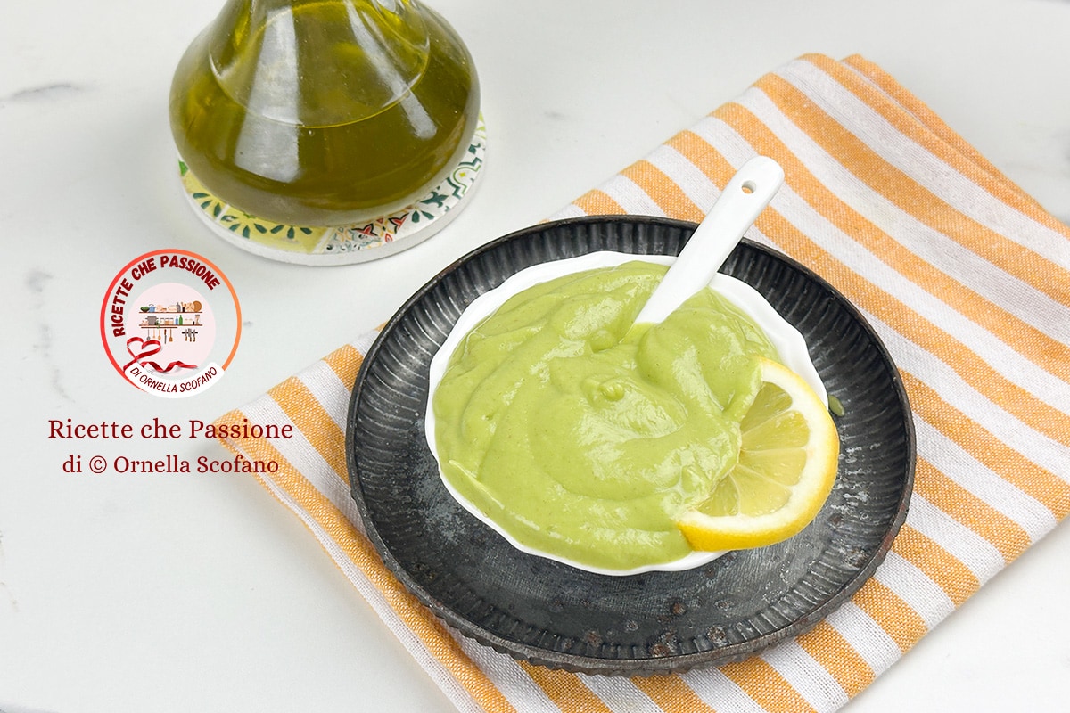 Onweerstaanbare en eivrije avocadomayonaise