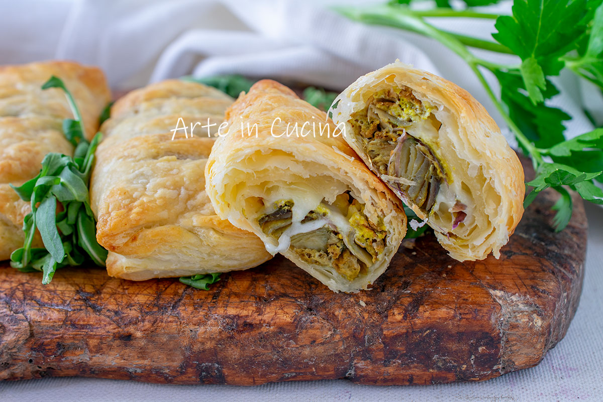 Bladerdeeg Cannoli met Artisjokken en Provola
