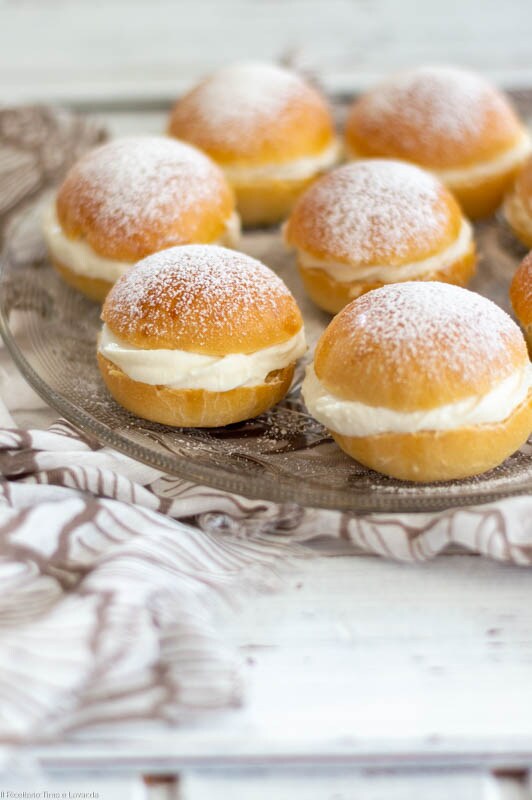 brioche met ricottaroom