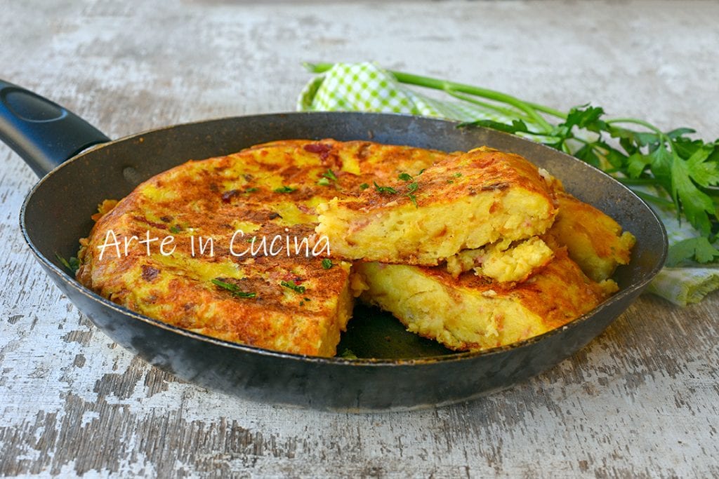 Brood en ham taart in de pan