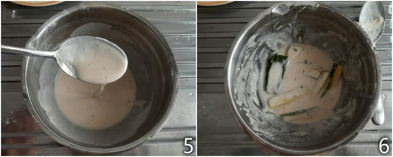 c. dompel de courgettes in het beslag