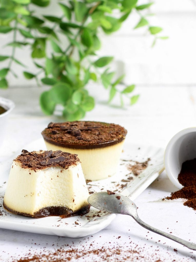 Panna cotta met koffiegelei