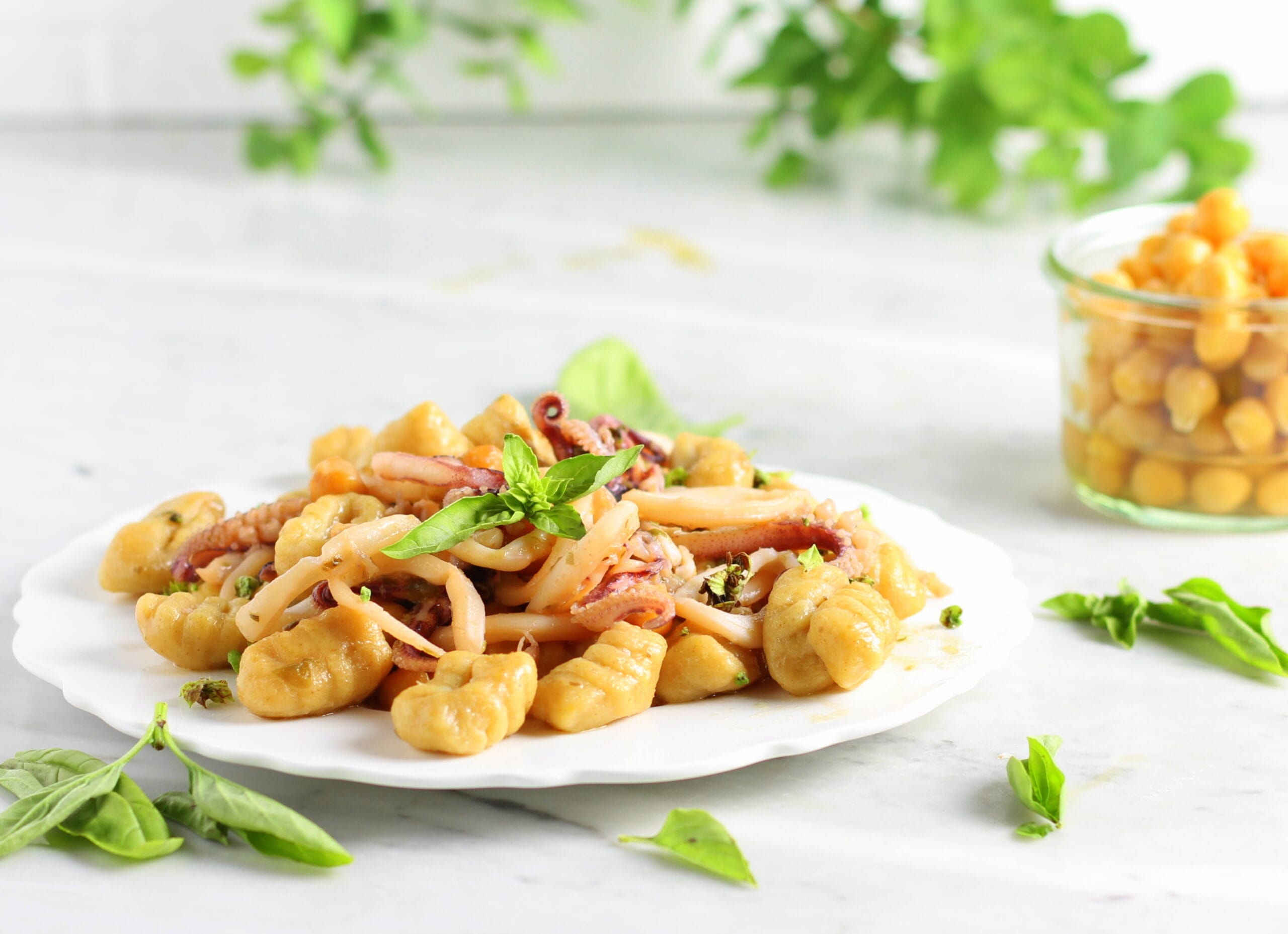 Kikkererwt gnocchetti en calamari