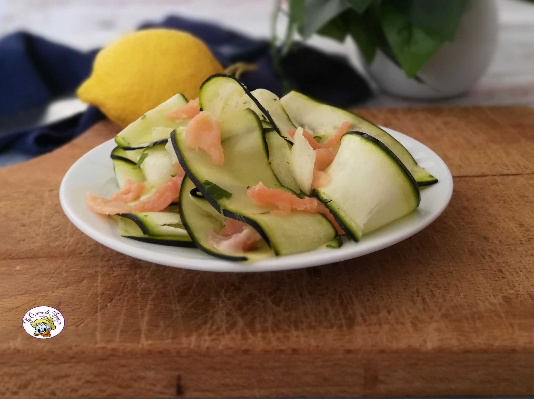 Courgette- en zalmsalade