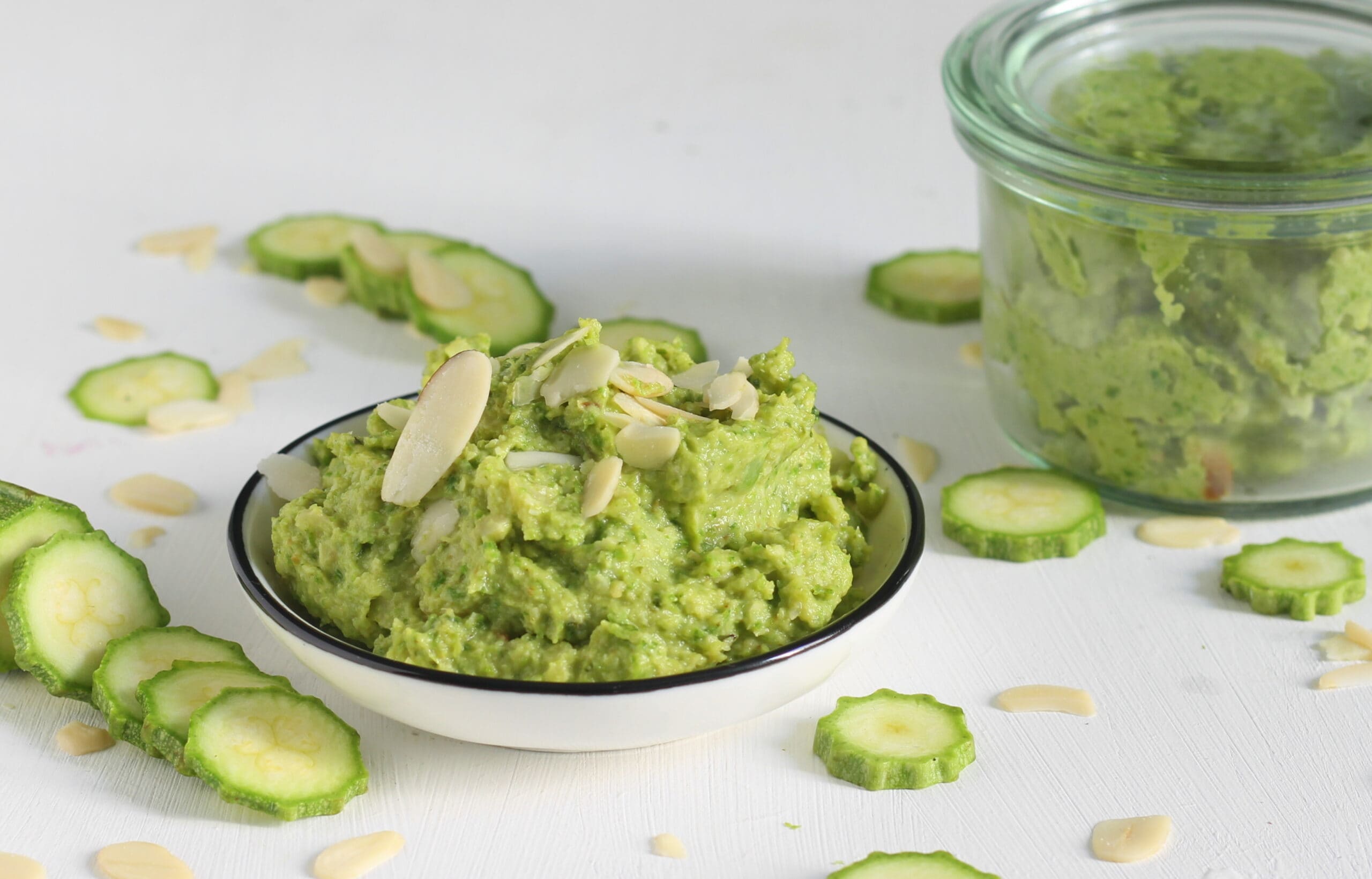 Courgettepesto met amandelen