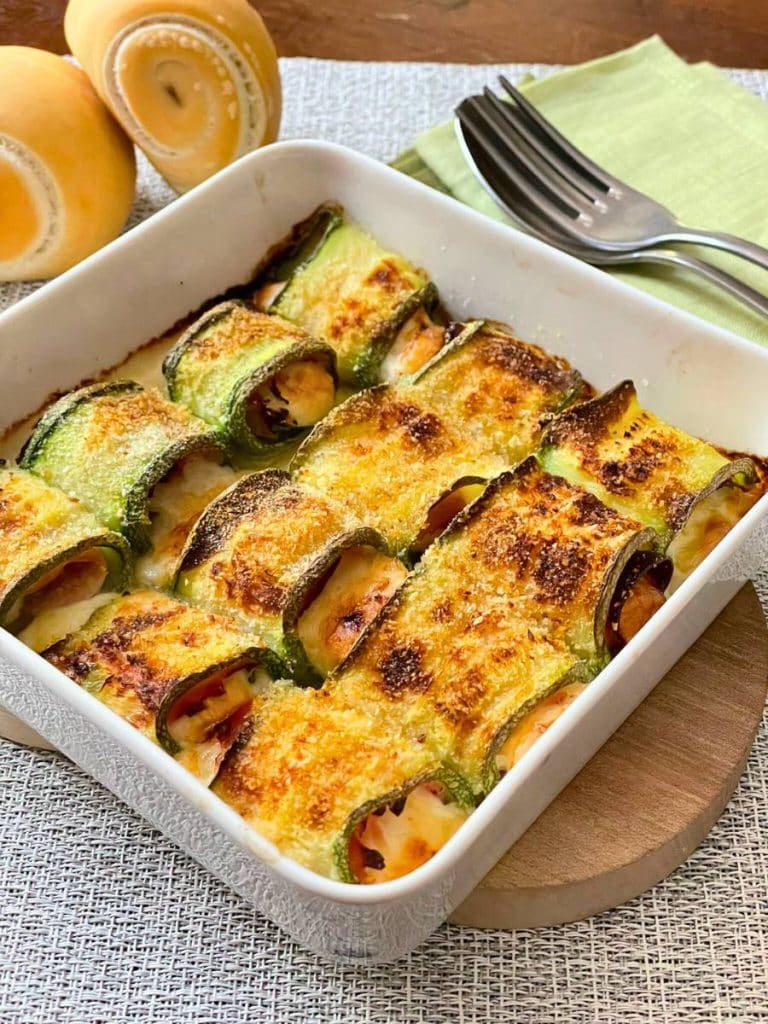 knapperige courgetterolletjes
