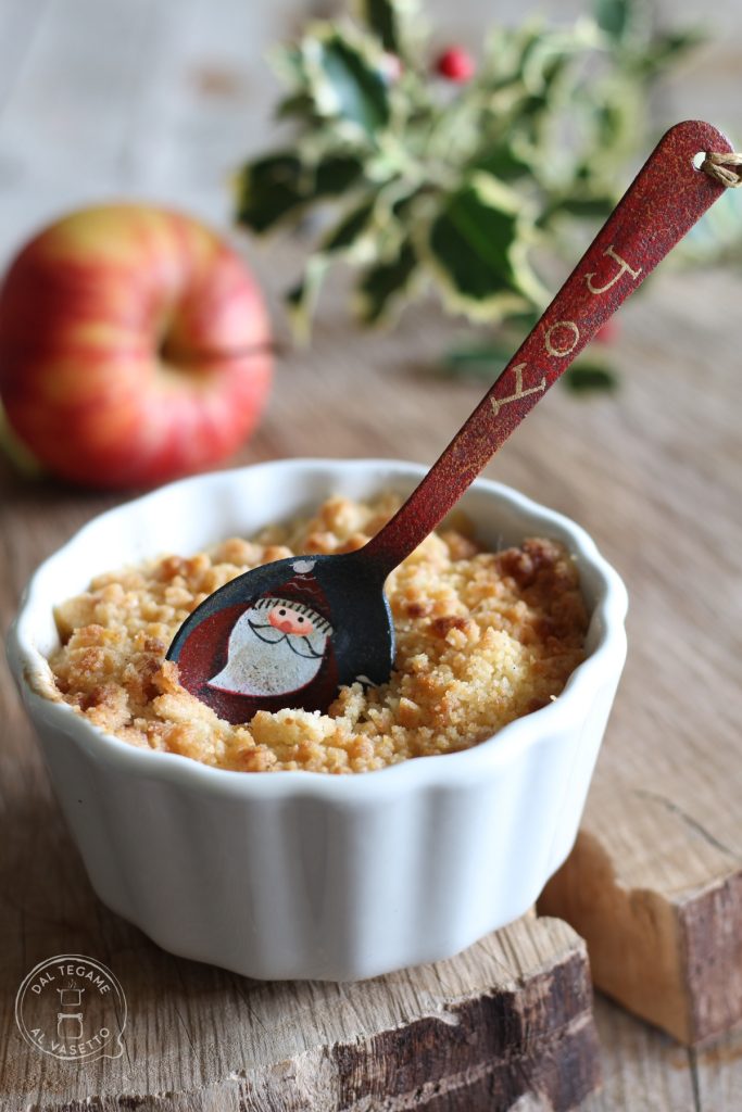 dessert met appels en kruimeldeeg in de airfryer