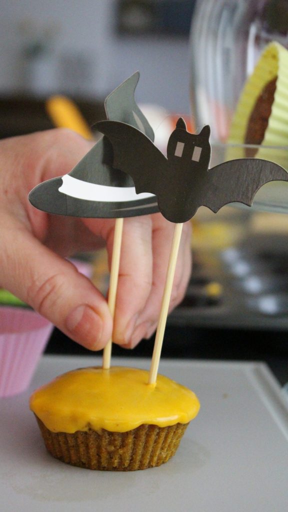 Halloween-pompoenen versieren