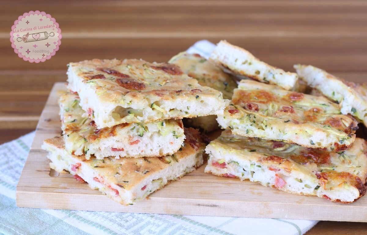 FOCACCIA MET COURGETTES EN SPECK zacht, krokant en smaakvol