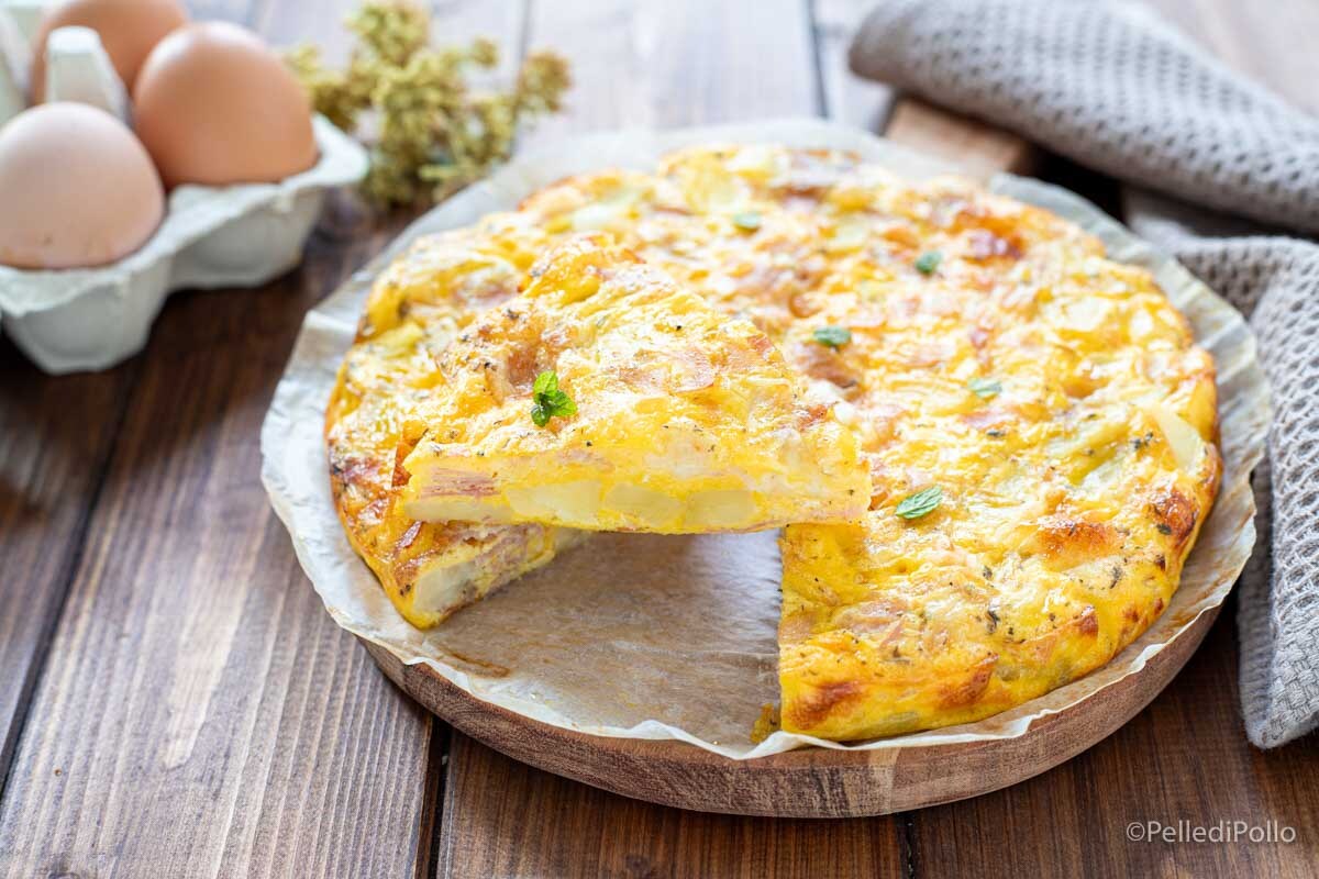 Frittata met aardappelen, ham en provolone