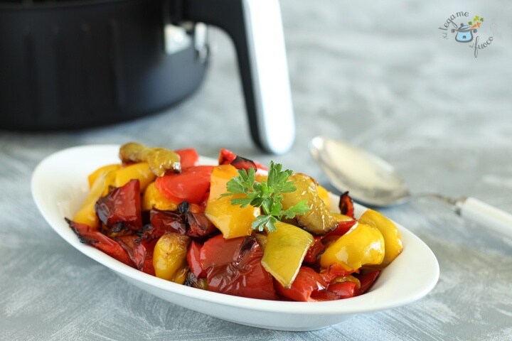 Gebakken paprika’s in de airfryer