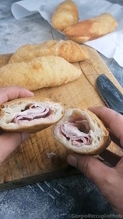 gefrituurde calzones