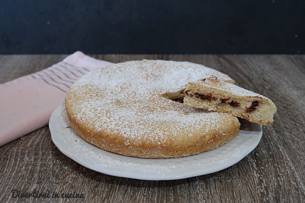Gevulde taart met koffie en ricotta