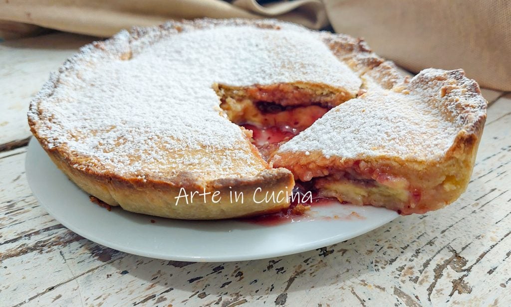 GEVULDE TAART MET RICOTTA EN JAM