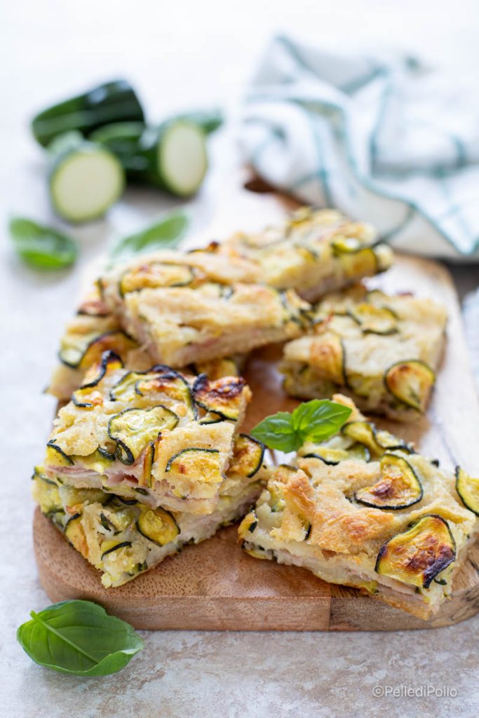 courgette focaccia met ham en kaas
