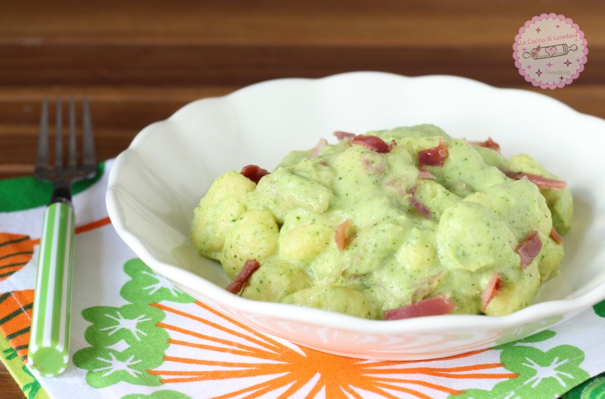 GNOCCHI MET COURGETTECRÈME EN SPECK en je zult ook je snor likken
