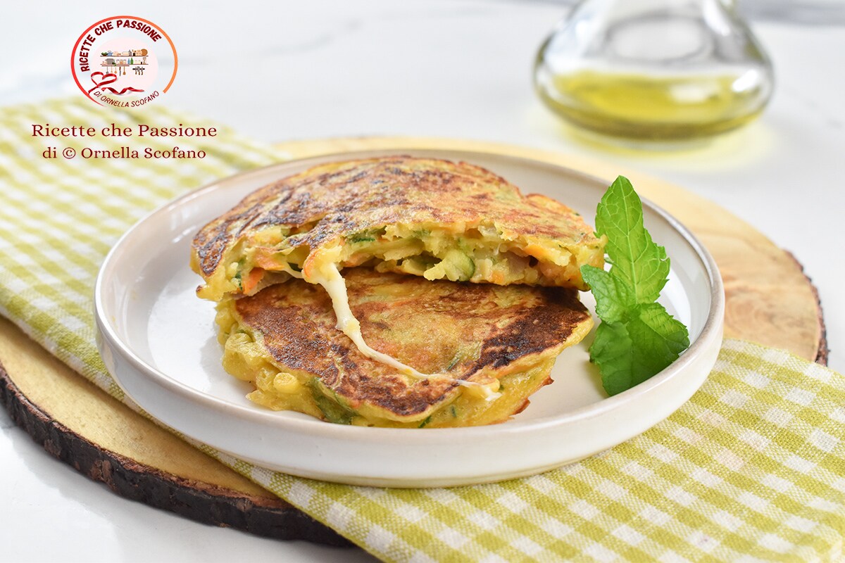 Groente pannenkoeken met een smeltende kern