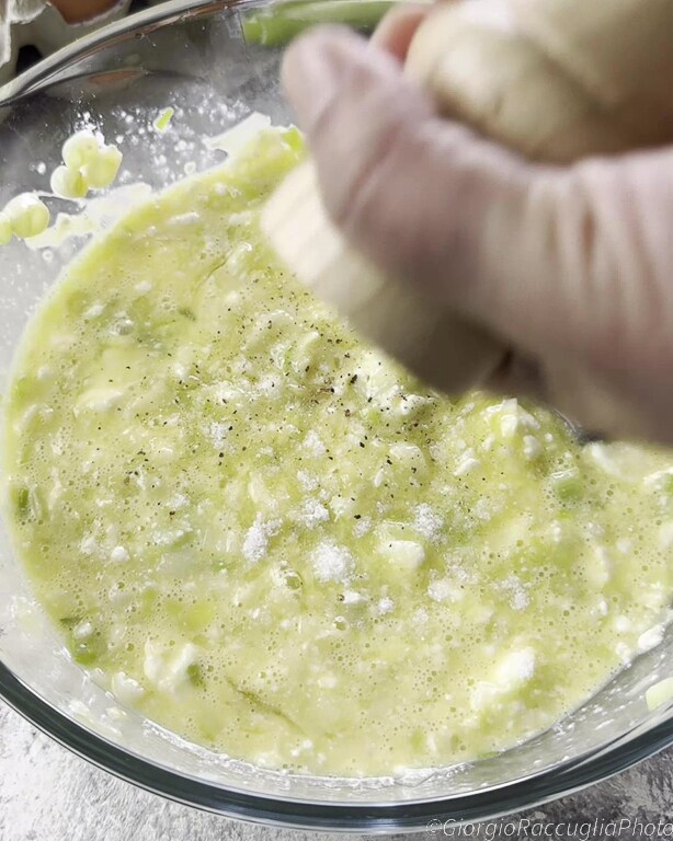 hartige taart met ricotta en lente-ui