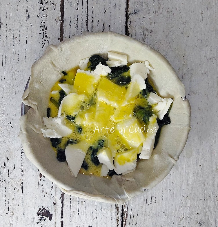 HARTIGE TAART MET SPINAZIE EN PROVOLA in airfryer