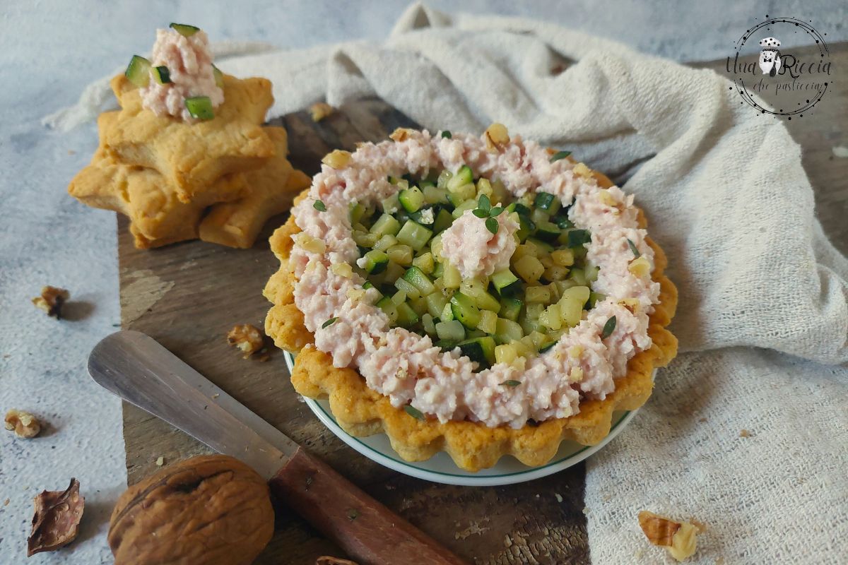 Hartige taartjes met courgette en mortadella