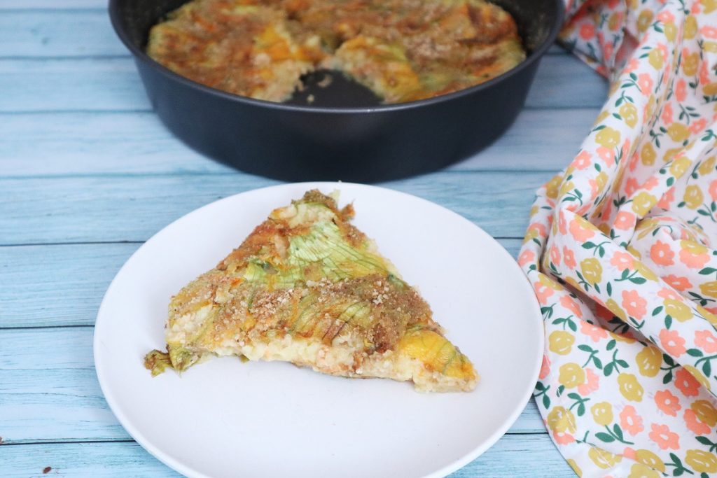 hartige taart met courgettebloemen