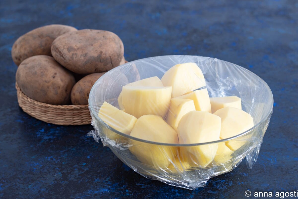 Hoe aardappelen in de magnetron te koken