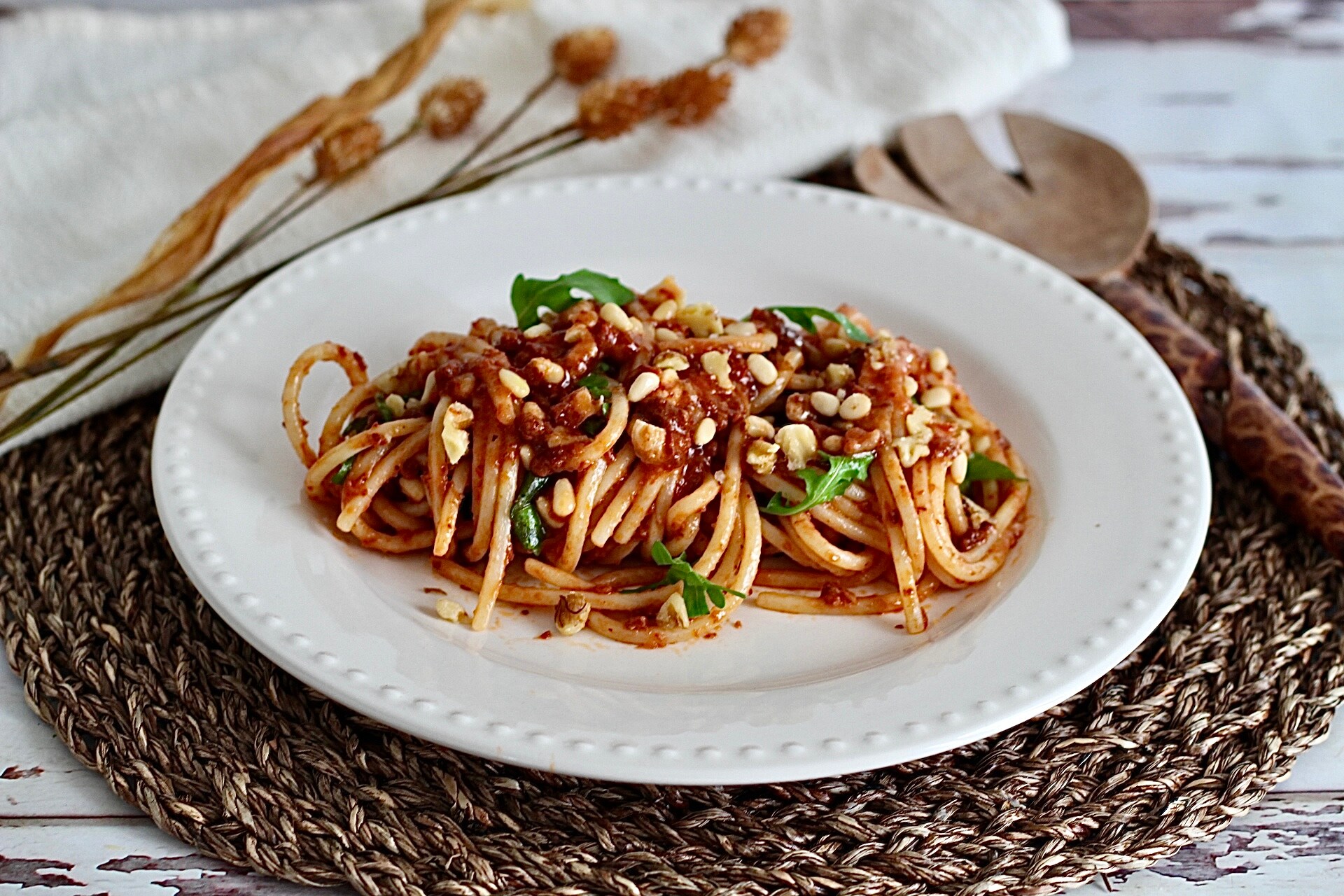 Spaghetti alla chitarra met saus van bresaola, porcini en rode wijn