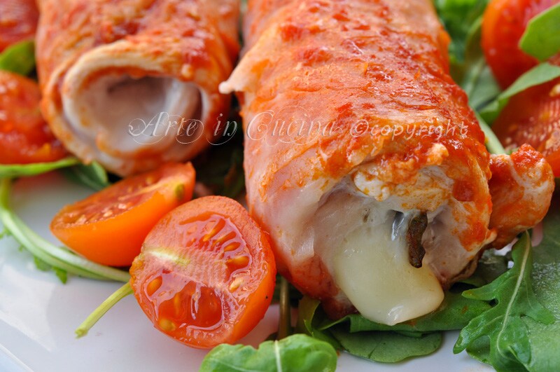 KIPROLLETJES met HAM en tomaat