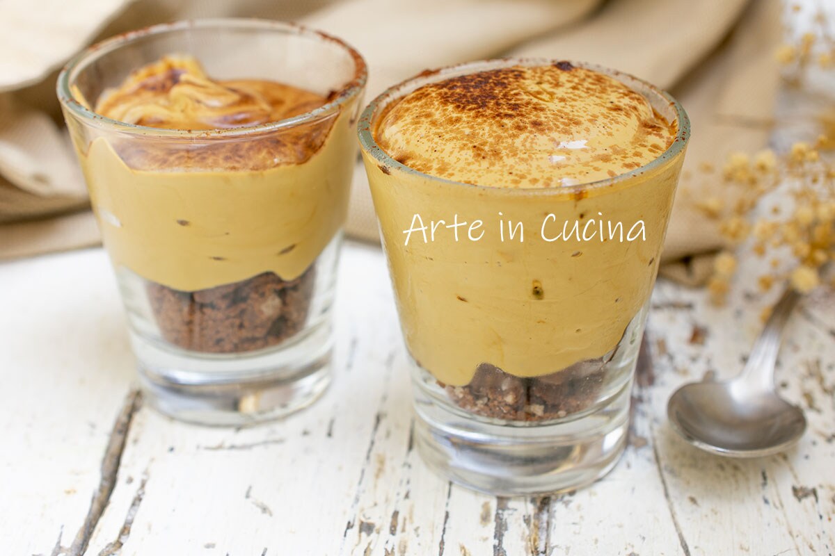 LICHTE KOFFIESCHUIM met yoghurt