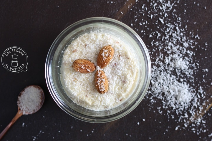Kokoscheesecake in pot koken