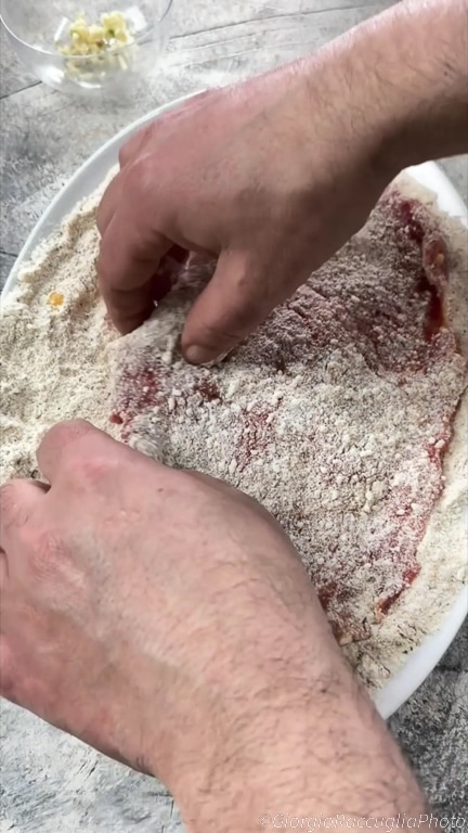 koteletten met vlees op pizzaiola-wijze