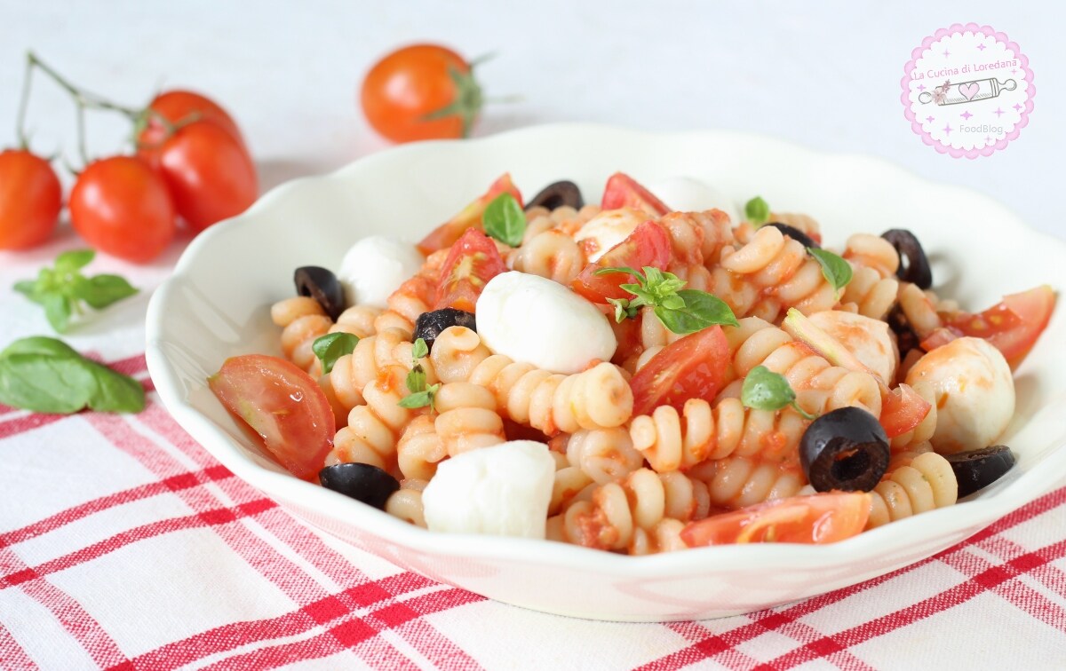 KOUDE PASTA MET TOMAATJES het perfecte recept voor de zomer