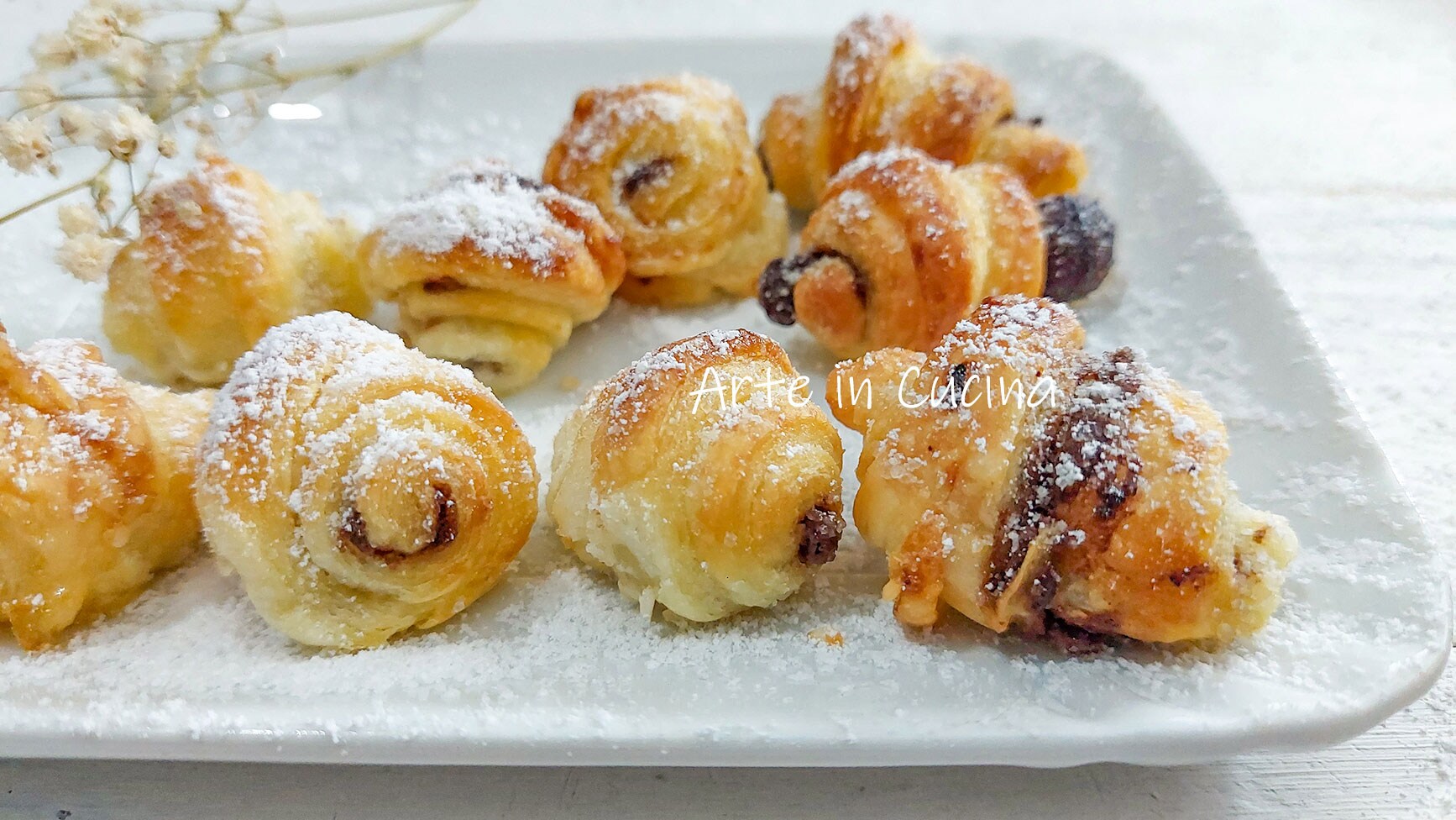 MINI CORNETTI met NUTELLA