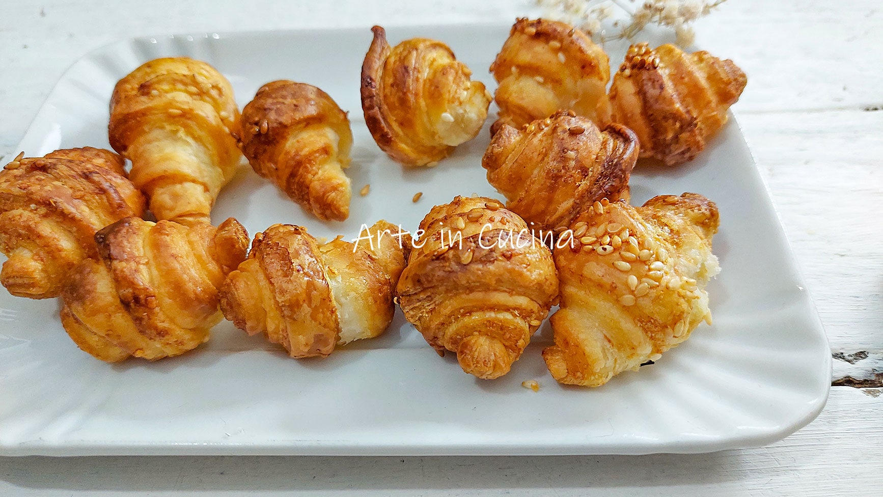 MINI CROISSANTS met PARMEZAAN in 10 minuten