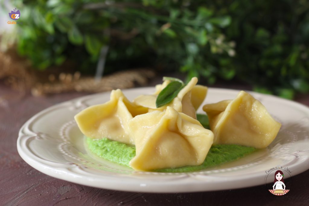 Pakketjes met gekookte ham