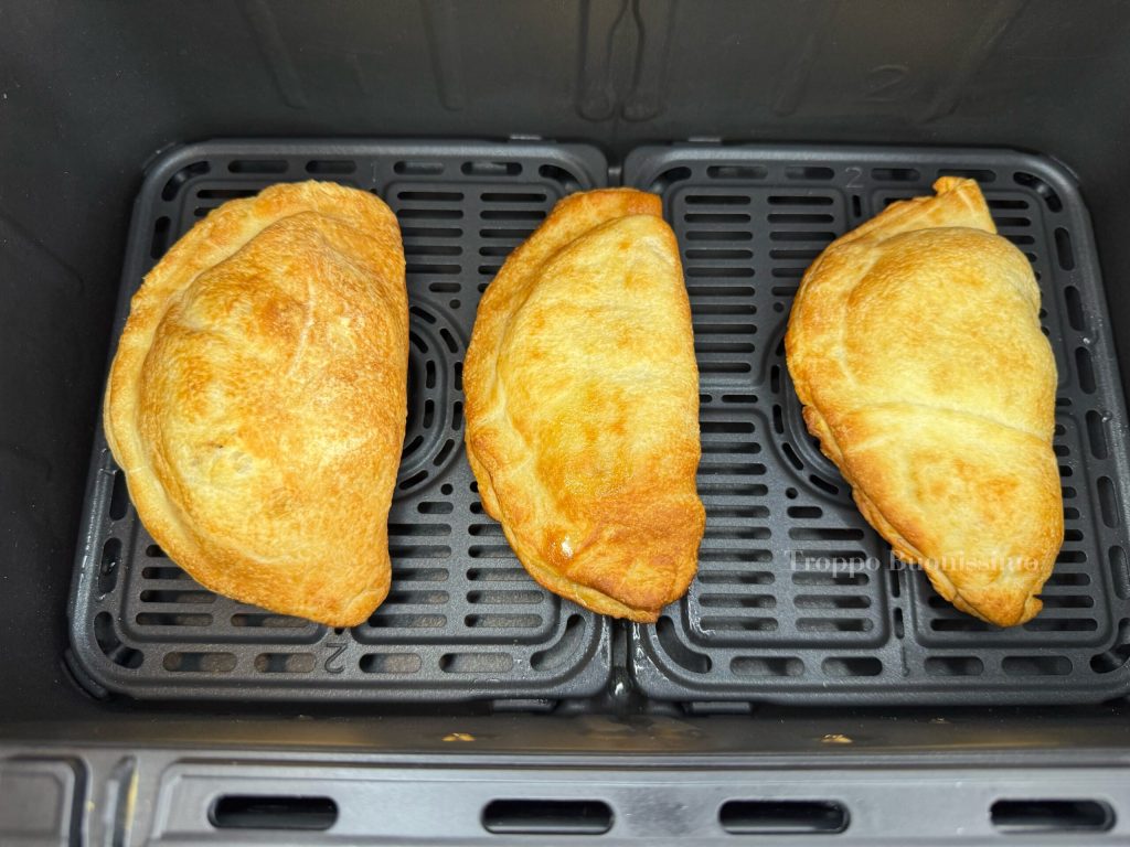 panzerotti in de luchtfriteuse