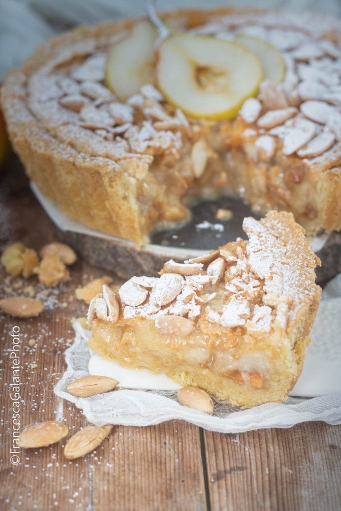 Perentaart en frangipanecrème
