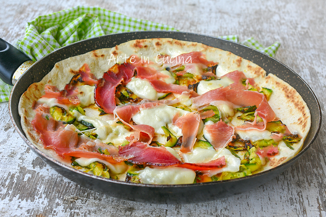 Romagnolse Piadizza met courgettes en speck