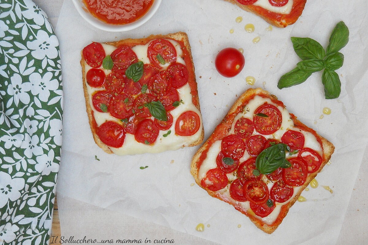 Pizza toast