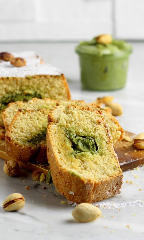 Plumcake gevuld met pistachecrème