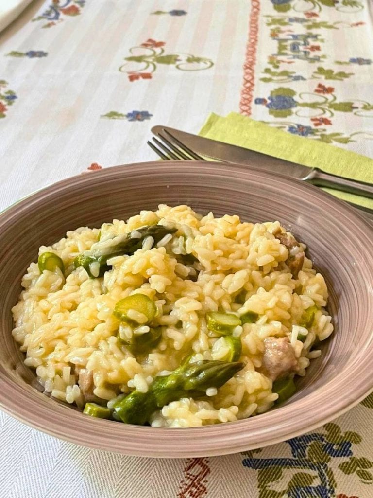 risotto met asperges en worst