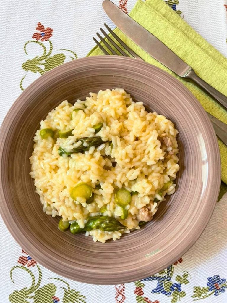 risotto met asperges en worst