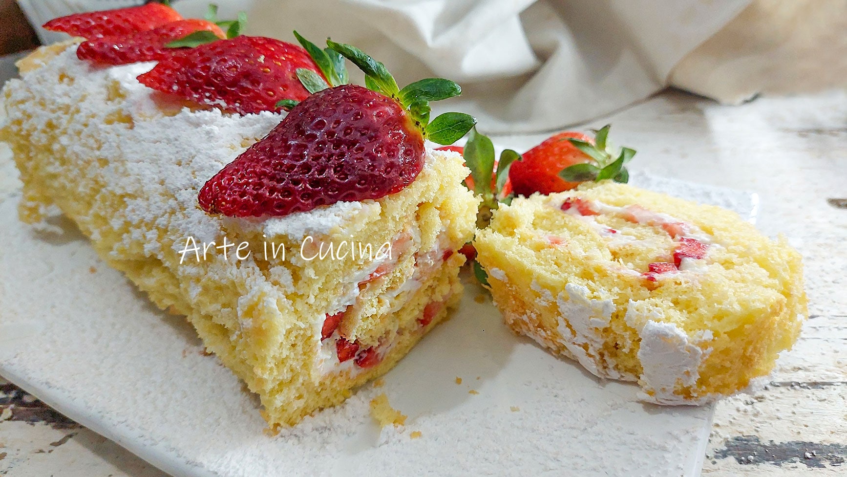 ROL CAKE MET AARDBEIEN EN MASCARPONE
