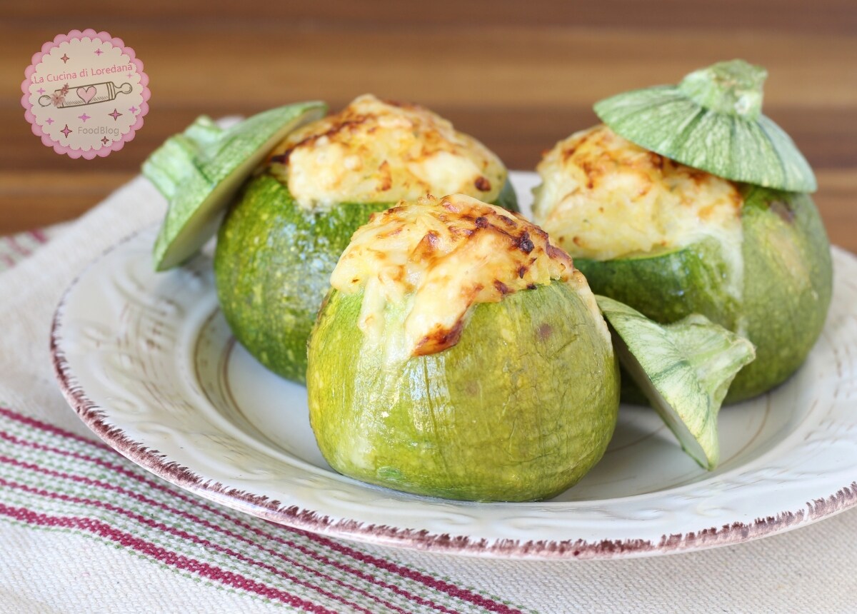 RONDE COURGETTES GEVULD MET RIJST UIT DE OVEN de lekkerste en smakelijkste