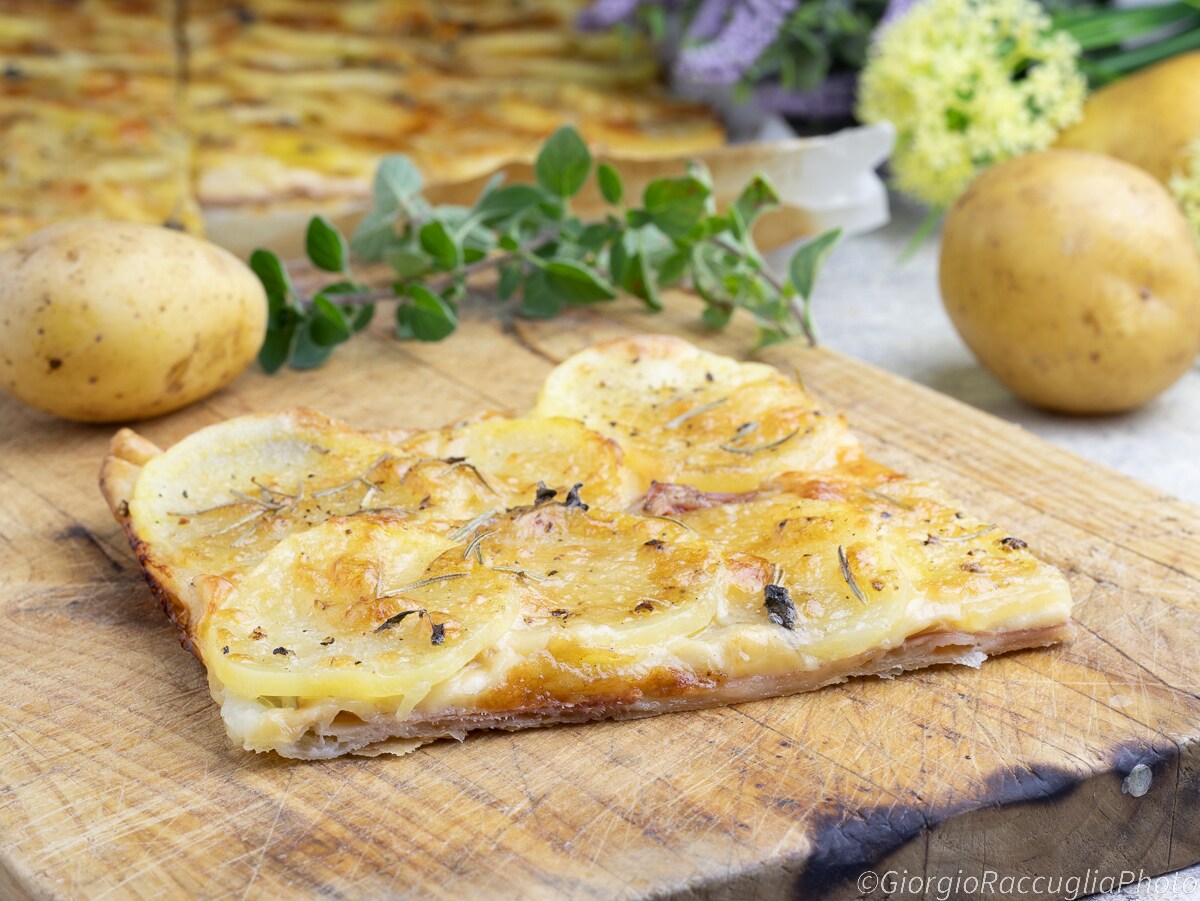 Rustico met aardappelen en spek