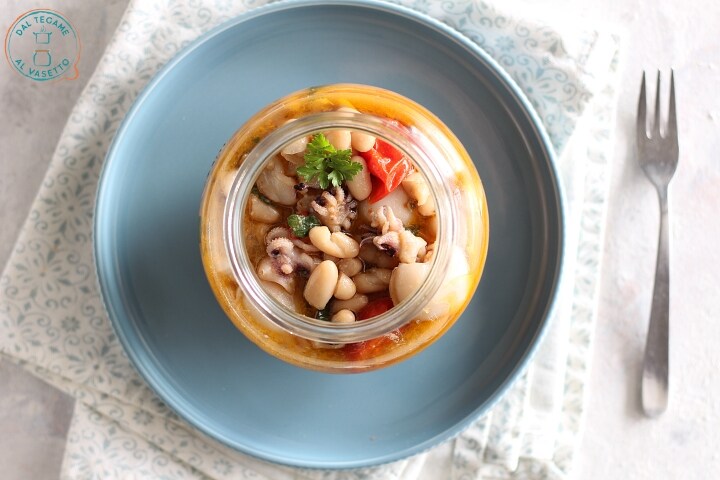 Sepietjes met cannellinibonen in potkoken